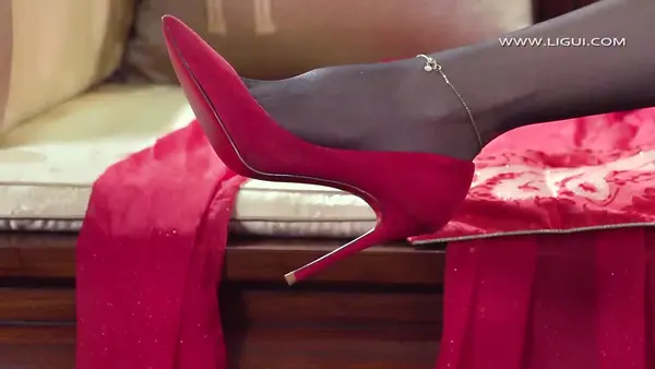 [Ligui丽柜] 2022.05.31 HD视频《迷丝穿越》凉儿 - Ligui丽柜